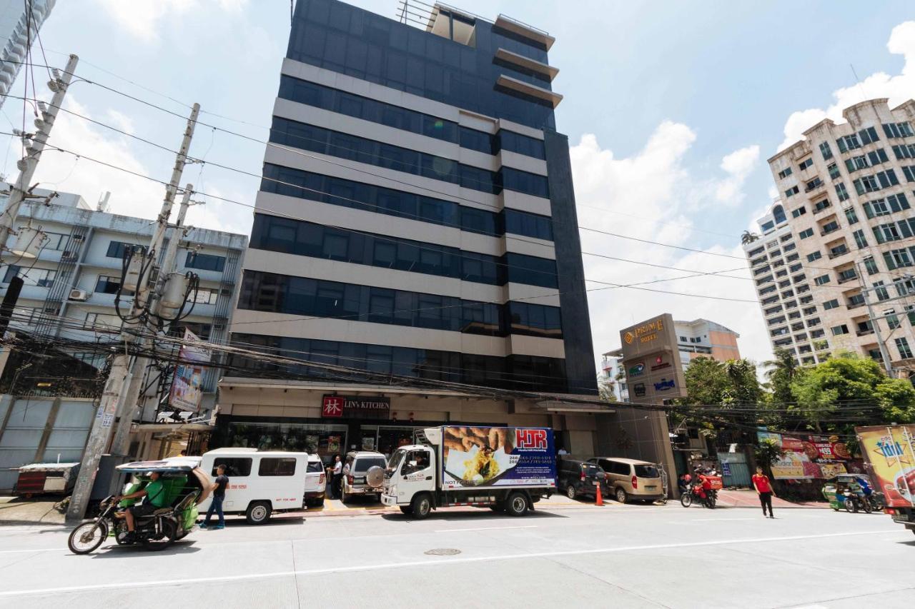 Reddoorz Premium @ South Triangle Quezon City Exteriér fotografie