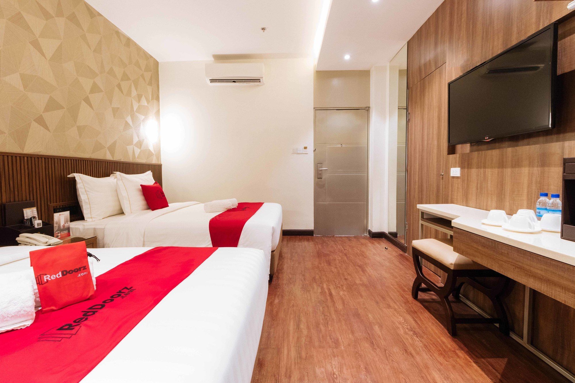 Reddoorz Premium @ South Triangle Quezon City Exteriér fotografie