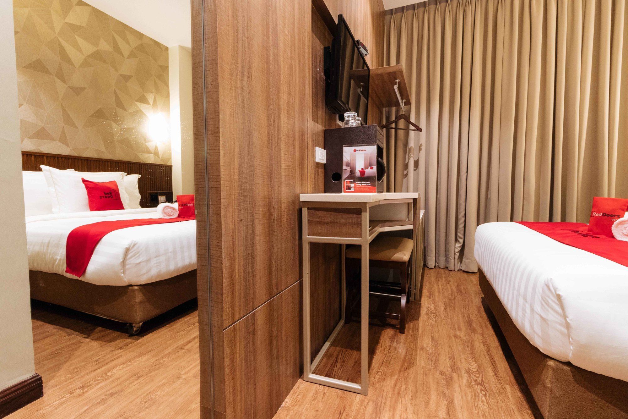 Reddoorz Premium @ South Triangle Quezon City Exteriér fotografie